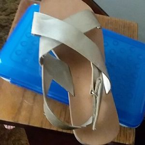 American Eagle Sandals